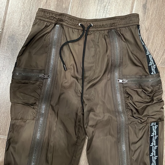 LF CARGO PANTS IN OLIVE GREEN - Picture 2 of 5